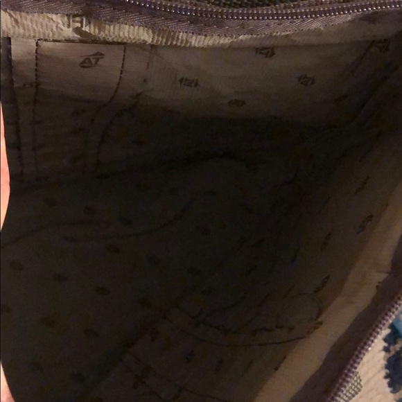 Sweet vintage gray American Tourister travel tote - Picture 9 of 13